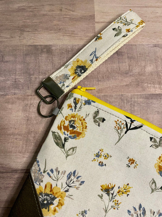 Dainty Flowers Wristlet