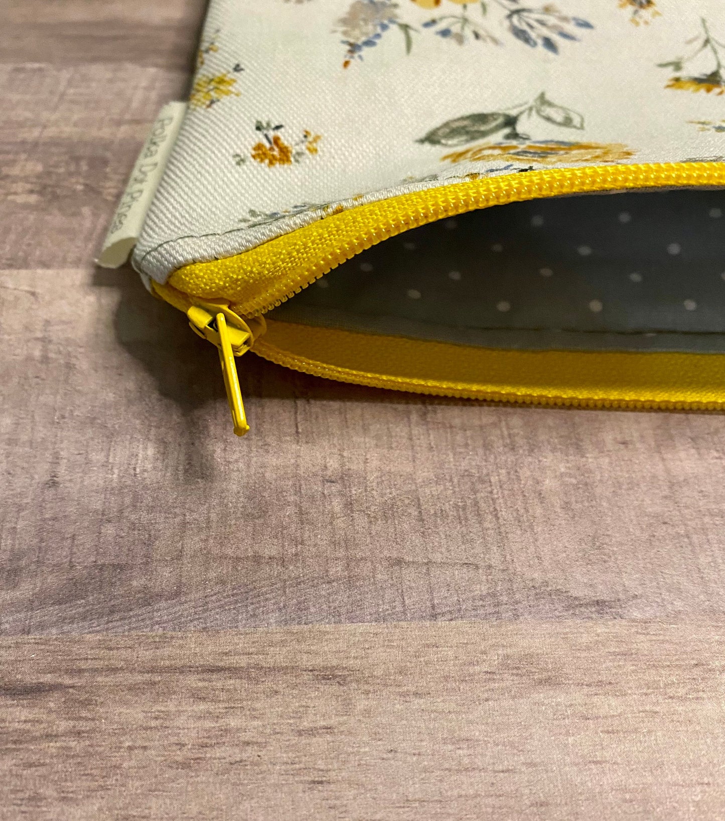 Dainty Flowers Wristlet