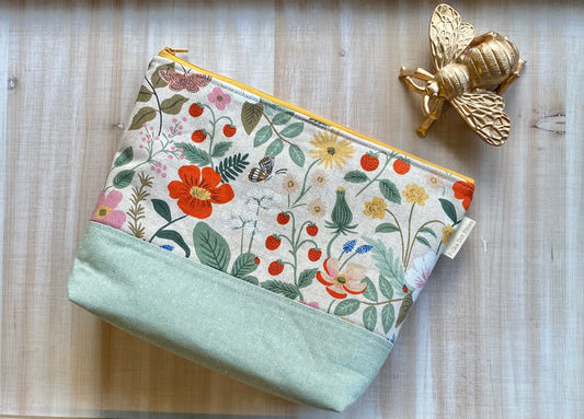 Blooming Flowers Cosmetic Bag